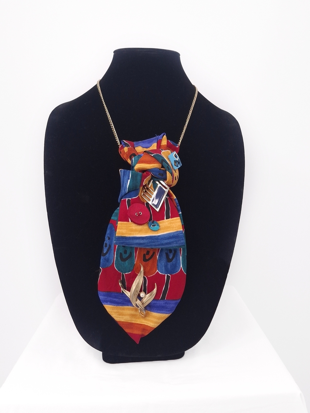 🎨✨ Vintage Upcycled "Save the Children" Tie Necklace ✨🎨